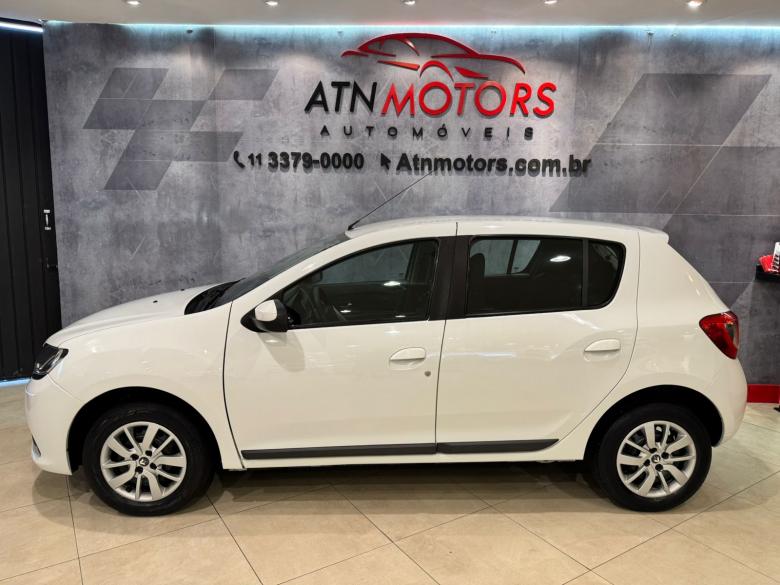 Renault - SANDERO EXPRESSION 1.6