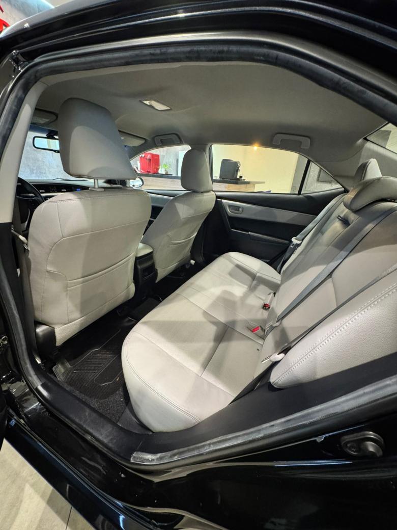 Toyota - TOYOTA COROLLA XEI 