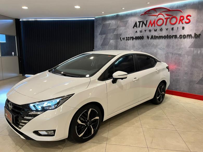 Nissan - VERSA EXCL CVT 