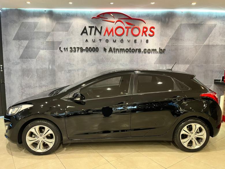 Hyundai - i30 1.6 automatico