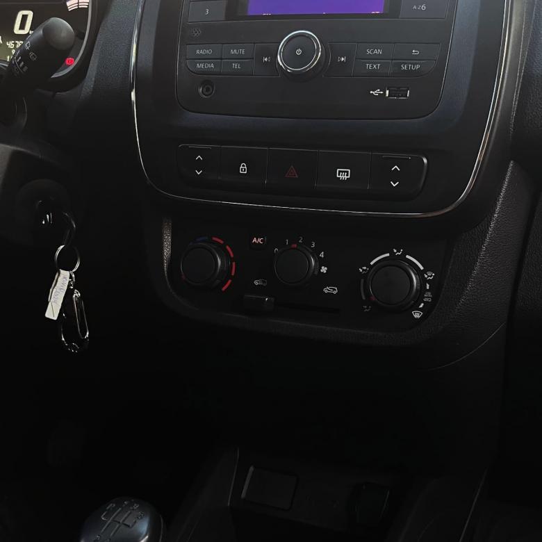 Renault - KWID ZEN 