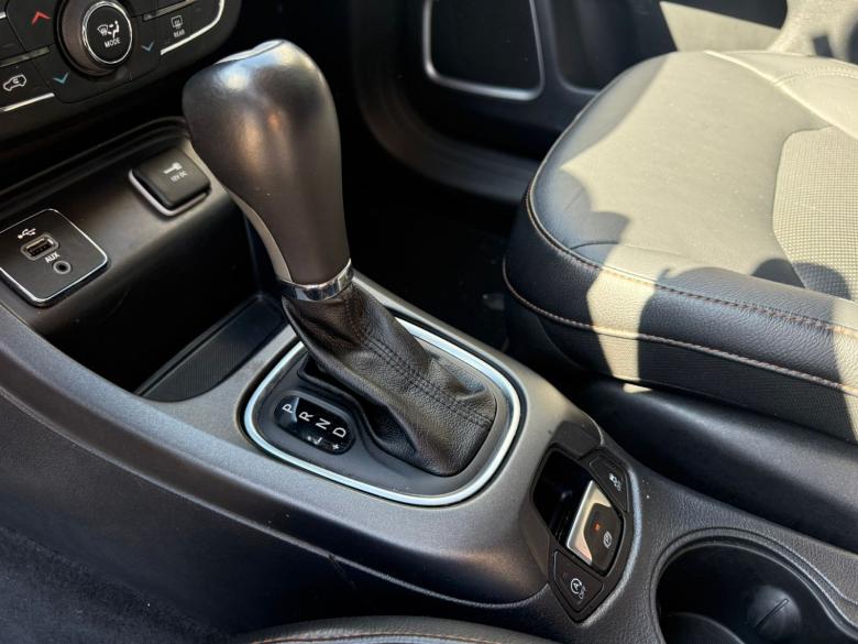 Jeep - COMPASS LONGITUDE 2.0 AUT 