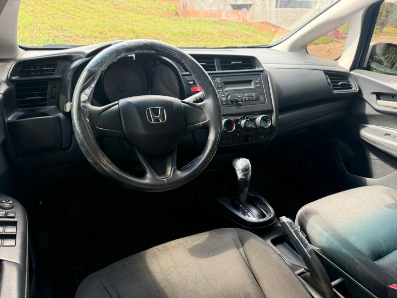 Honda - FIT 1.5 LX AUT