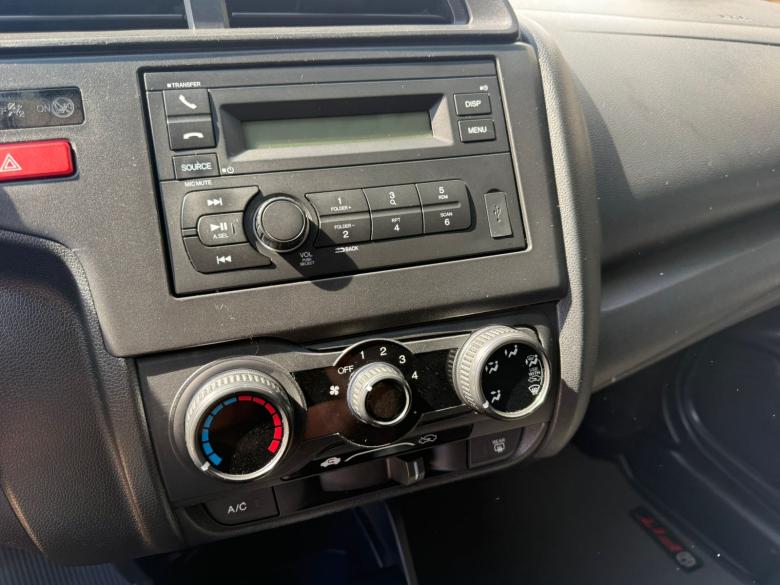 Honda - FIT 1.5 LX AUT