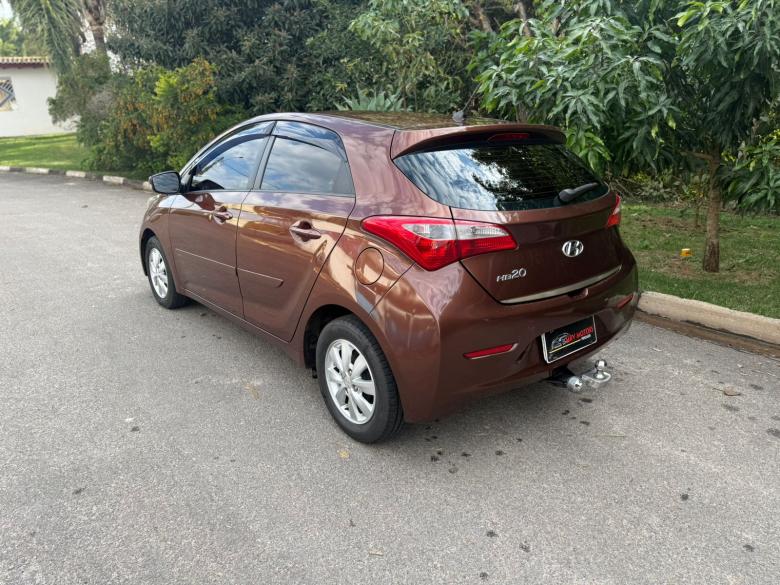 Hyundai - HB20 1.0 