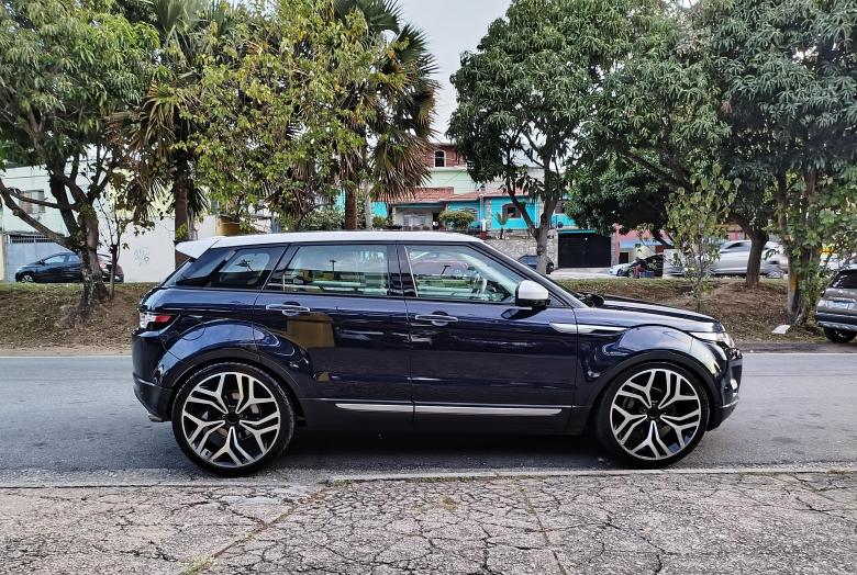 Land Rover - Range R.EVOQUE Prestige 2.0 Aut. 5p