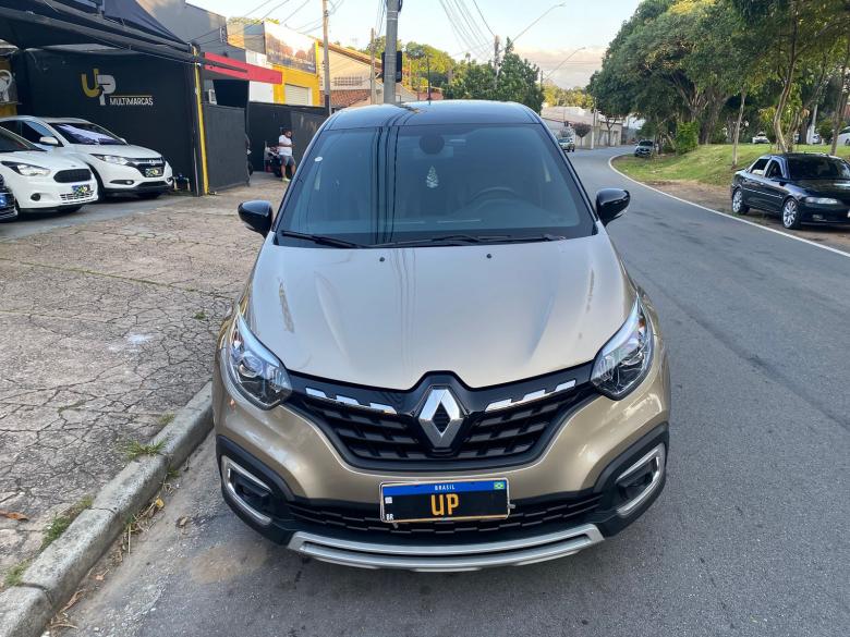 Renault - CAPTUR Intense 1.3 TB 16V Flex 5p Aut.  Gasolina