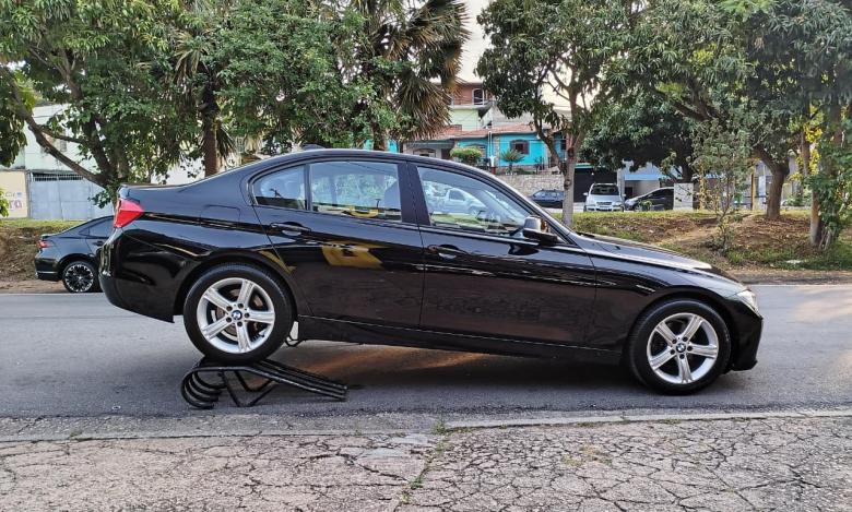 BMW - BMW 320iA 2.0 Turbo/ActiveFlex 16V/GP 4p 2013