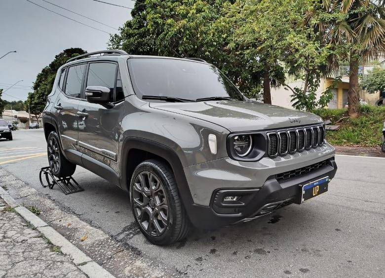 Jeep - JEEP RENEGADE 1.3 T270 4X4 2022/23