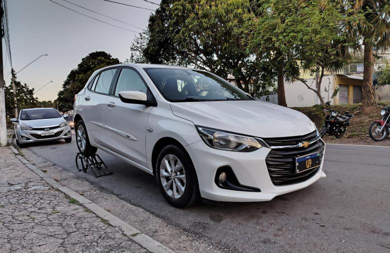 GM - Chevrolet - ONIX HATCH 1.0 12V Flex 5p Mec 