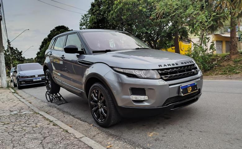 Land Rover - Range R.EVOQUE Pure Tech 2.0 Aut 