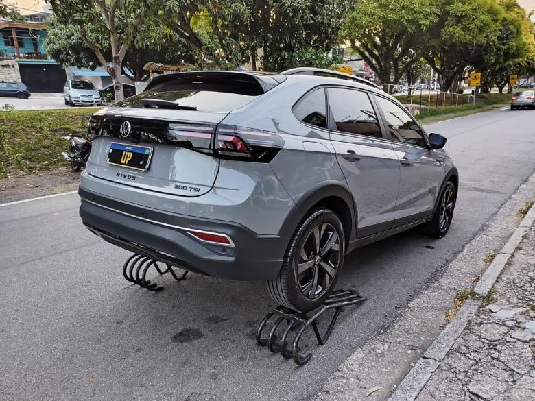 VW - VolksWagen - VW-VolksWagen/Nivus Highline 1.0 200 TSI Flex Aut. 2023/23