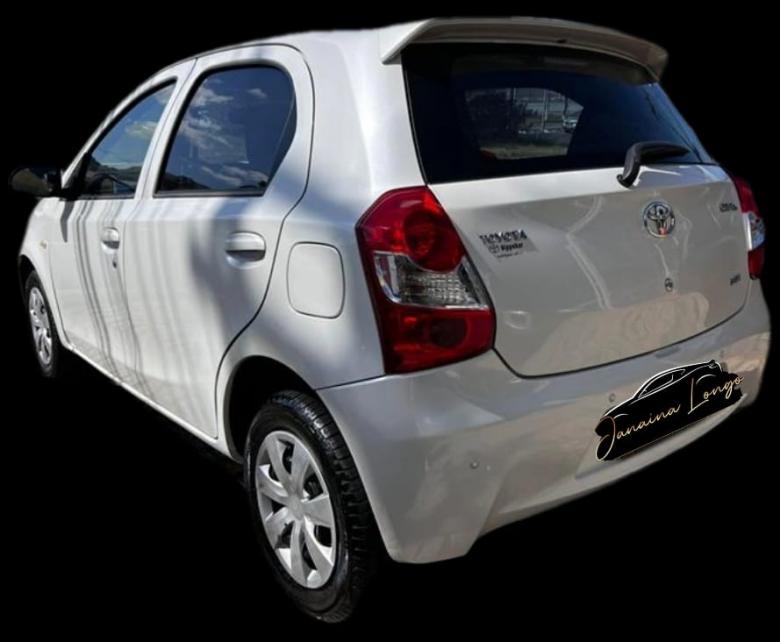 Toyota - Toyota Yaris XLS Connect 2020