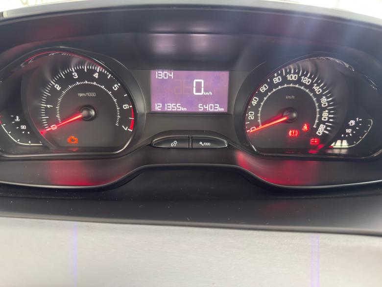 Peugeot - 208 ALLURE 1.2 MANUAL