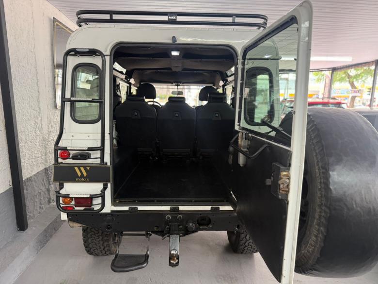 Land Rover - DEFENDER SW110 5L