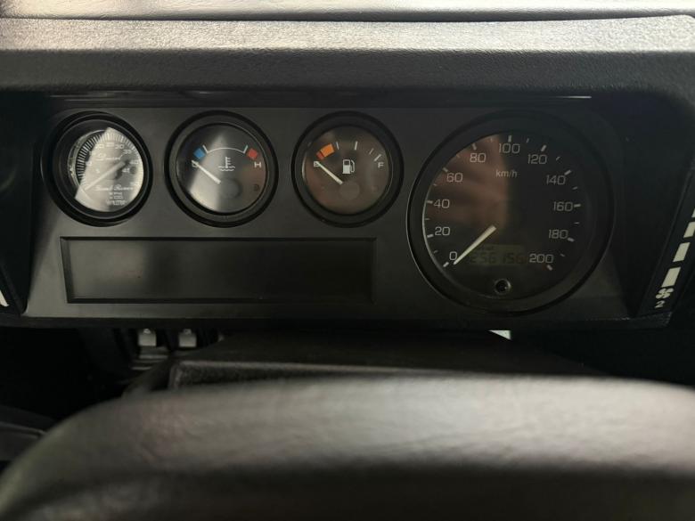 Land Rover - DEFENDER SW110 5L