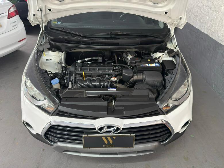 Hyundai - HB20X 1.6 16V MANUAL