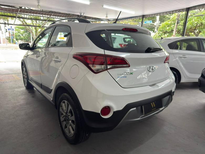 Hyundai - HB20X 1.6 16V MANUAL