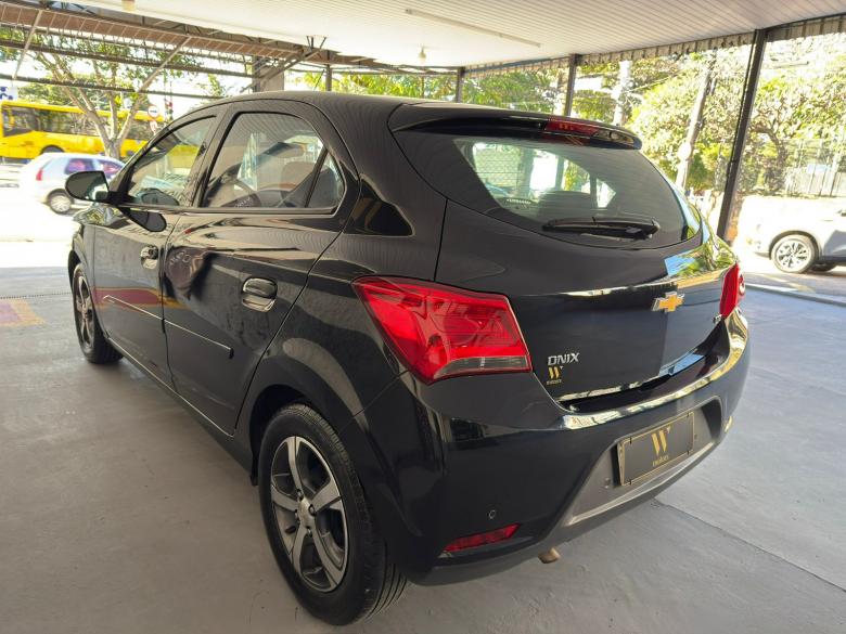 GM - Chevrolet - ONIX LTZ 1.4 AUTOMÁTICO
