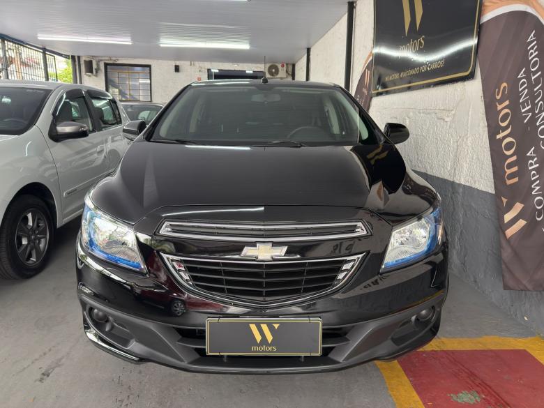 GM - Chevrolet - Onix LT 1.4 Mamual