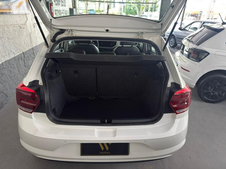 VW - VolksWagen - POLO HIGHLINE 200 TSi AUT.