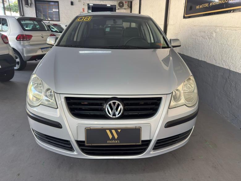 VW - VolksWagen - POLO SEDAN 1.6 Mi 