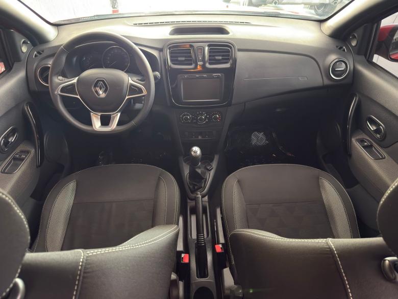 Renault - SANDERO ZEN 1.6 MANUAL
