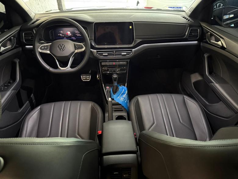 VW - VolksWagen - T-CROSS HIGHLINE 1.4 250 TSi 