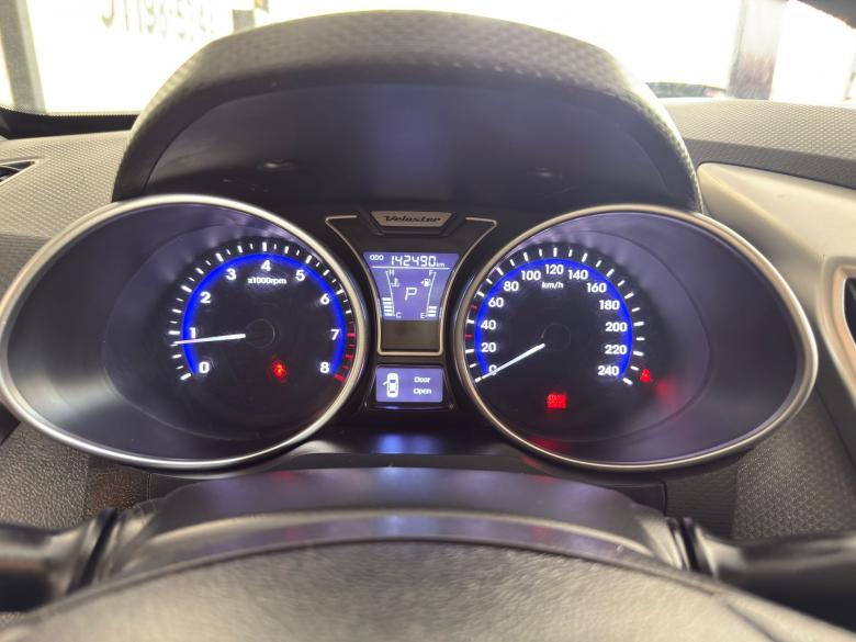 Hyundai - Veloster 1.6 16v aut 3P