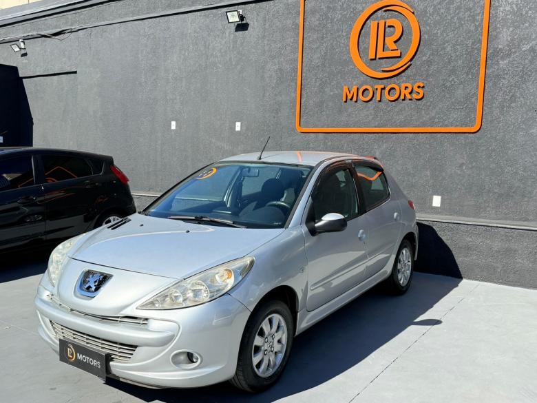 Peugeot - 207 XR 1.4