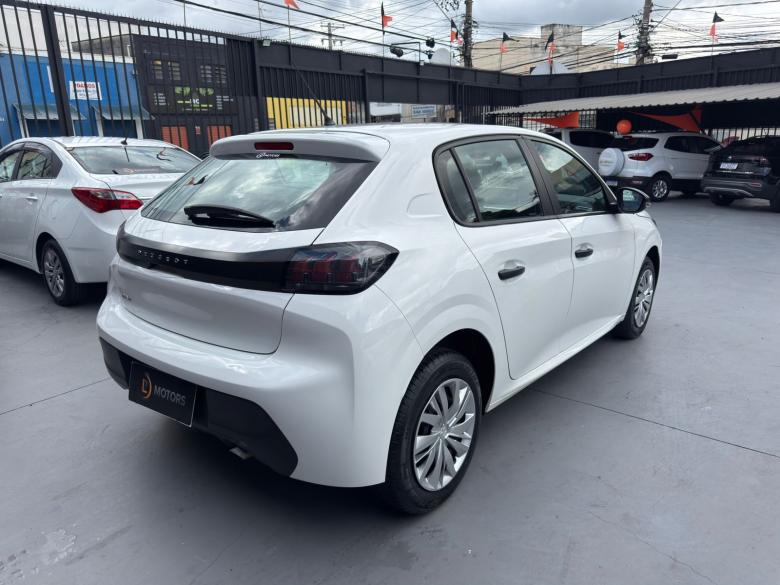 Peugeot - 208 LIKE MT