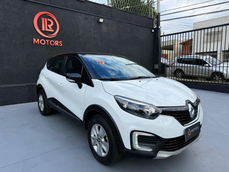 Renault - CAPTUR LIFE 1.6 AT