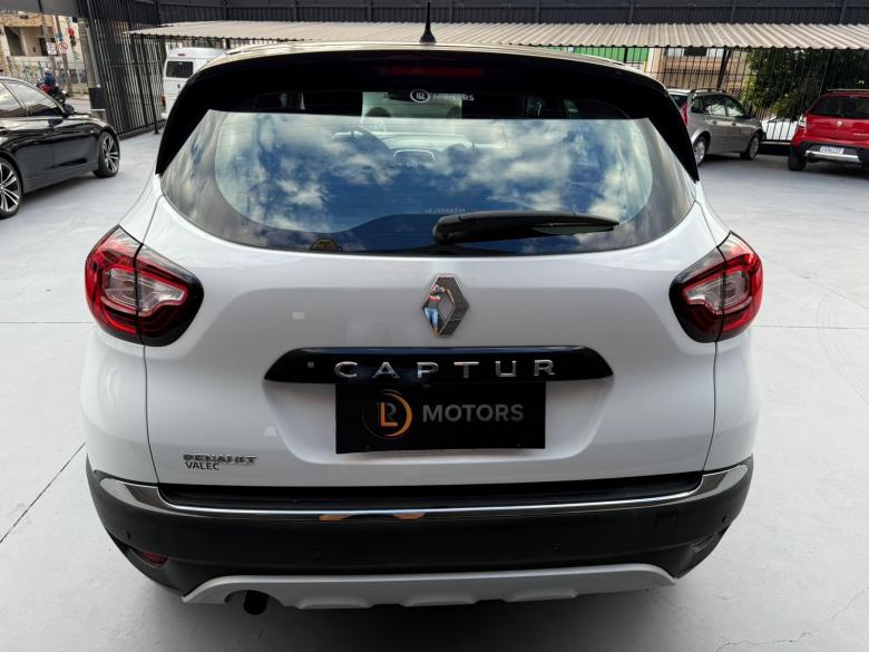 Renault - CAPTUR LIFE 1.6 AT