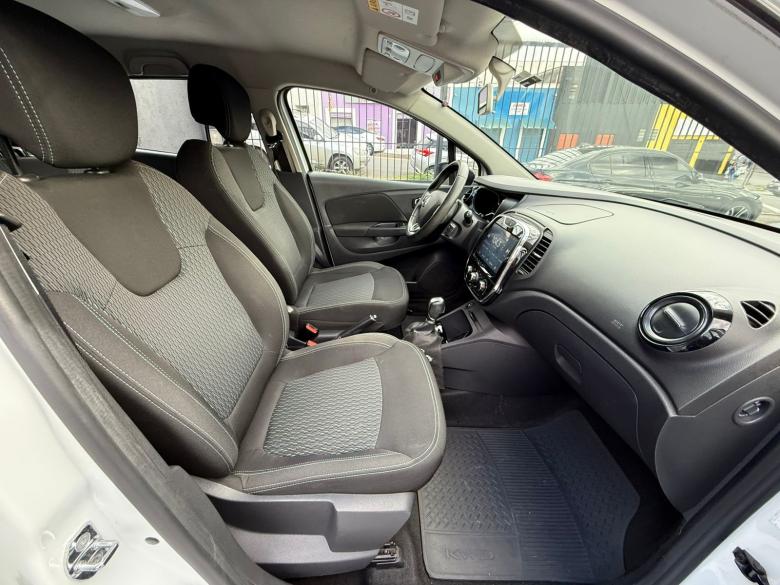 Renault - CAPTUR LIFE 1.6 AT