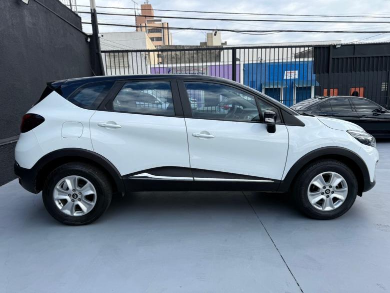 Renault - CAPTUR LIFE 1.6 AT