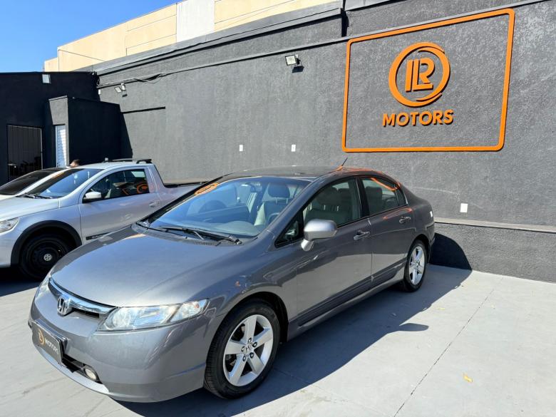 Honda - CIVIC LXS AT