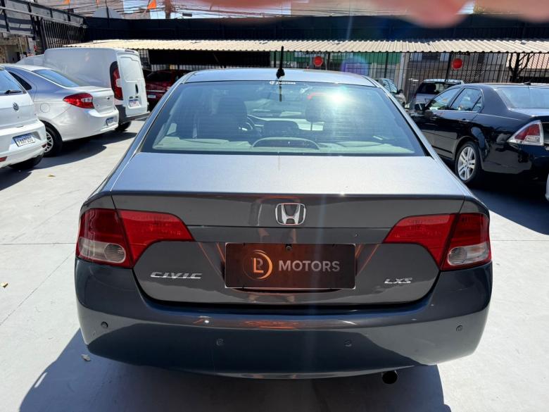 Honda - CIVIC LXS AT