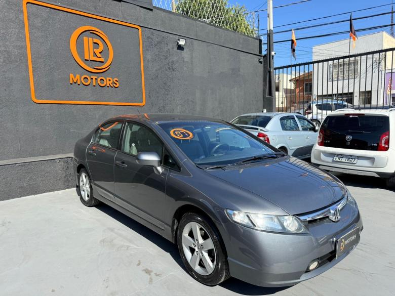 Honda - CIVIC LXS AT