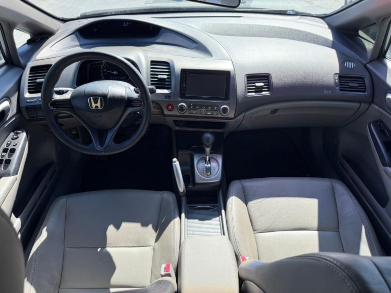 Honda - CIVIC LXS AT
