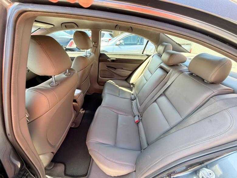 Honda - CIVIC LXS AT