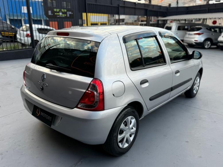 Renault - CLIO EXPRESSION 
