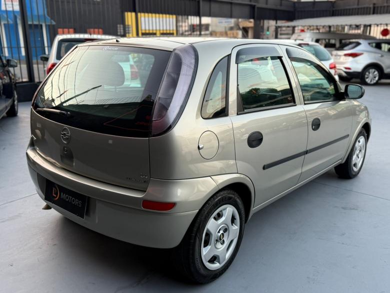 GM - Chevrolet - CORSA MAXX 1.4
