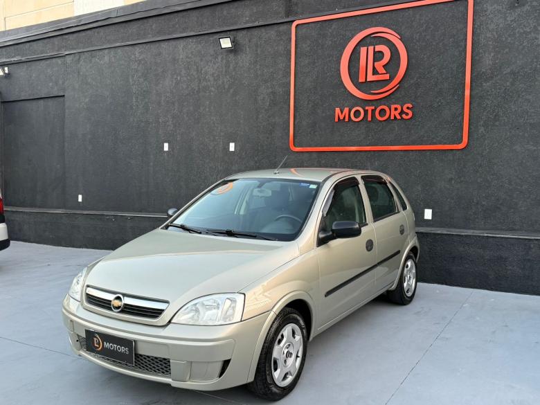 GM - Chevrolet - CORSA MAXX 1.4