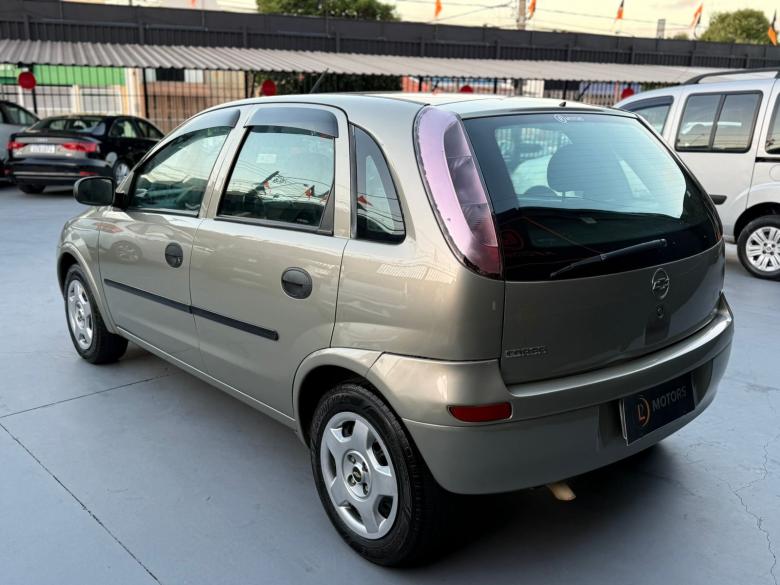 GM - Chevrolet - CORSA MAXX 1.4