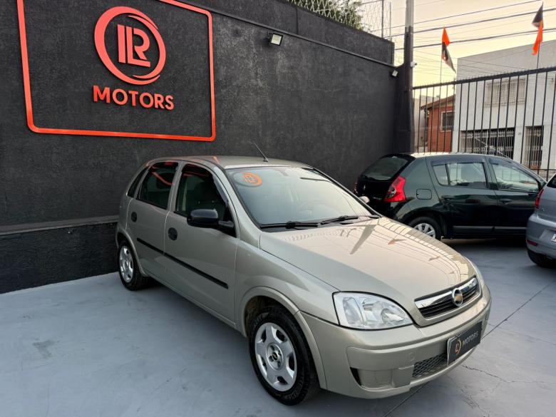 GM - Chevrolet - CORSA MAXX 1.4