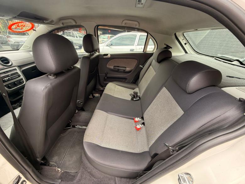 VW - VolksWagen - GOL NOVO CITY 