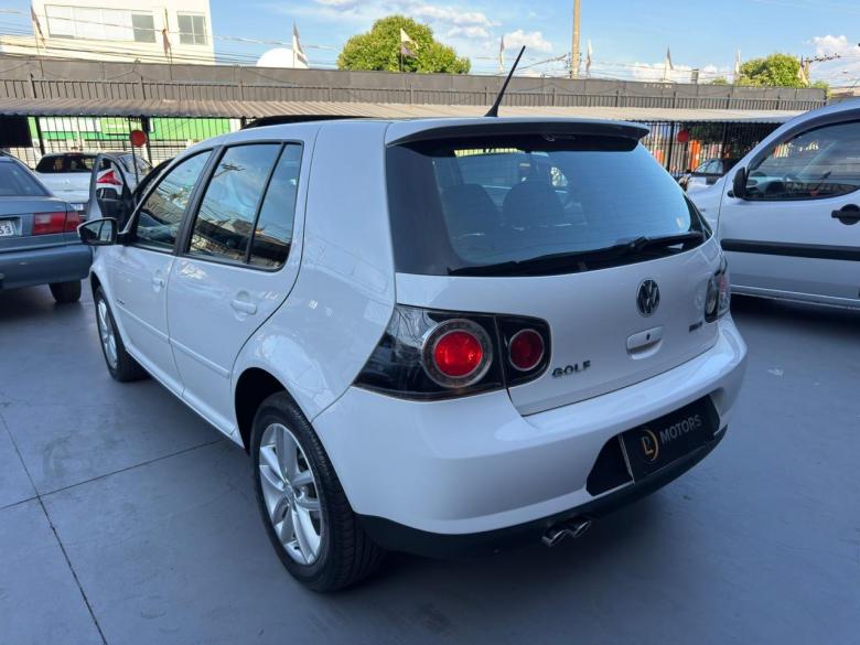 VW - VolksWagen - GOLF 1.6 SPORTLINE