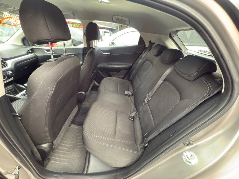 Hyundai - HB20 EVOLUTION 1.0 