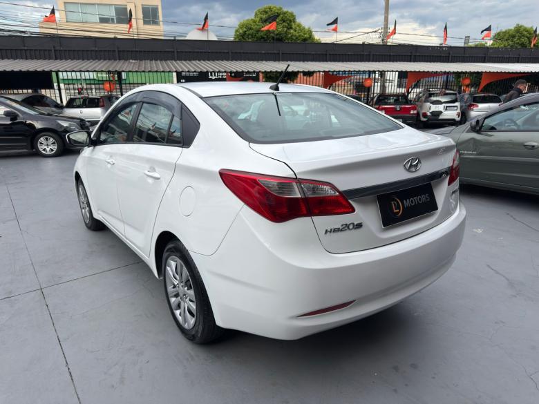 Hyundai - HB20S 1.6 COMF 