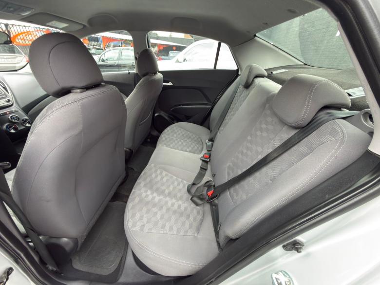 Hyundai - HB20S 1.6 COMF 